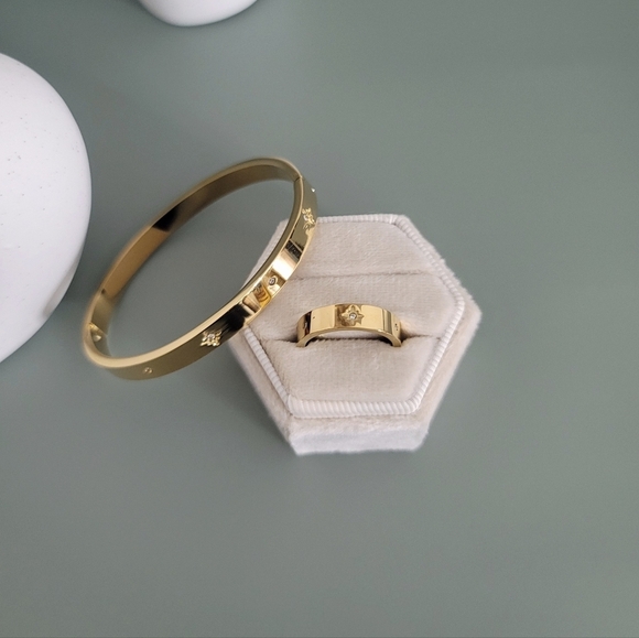 Stainless steel Celesta gold tone bangel bracelet and ring set - Picture 2 of 4